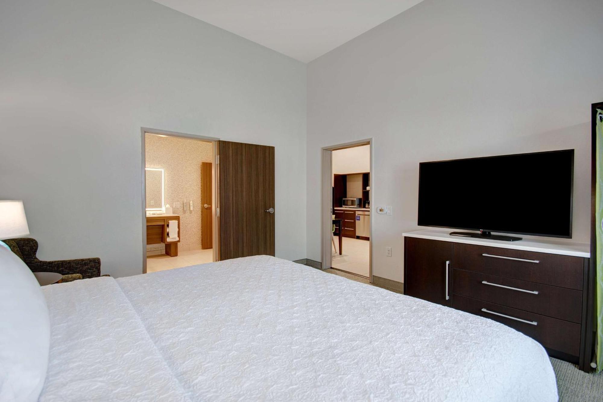 Home2 Suites By Hilton Burleson Exterior photo